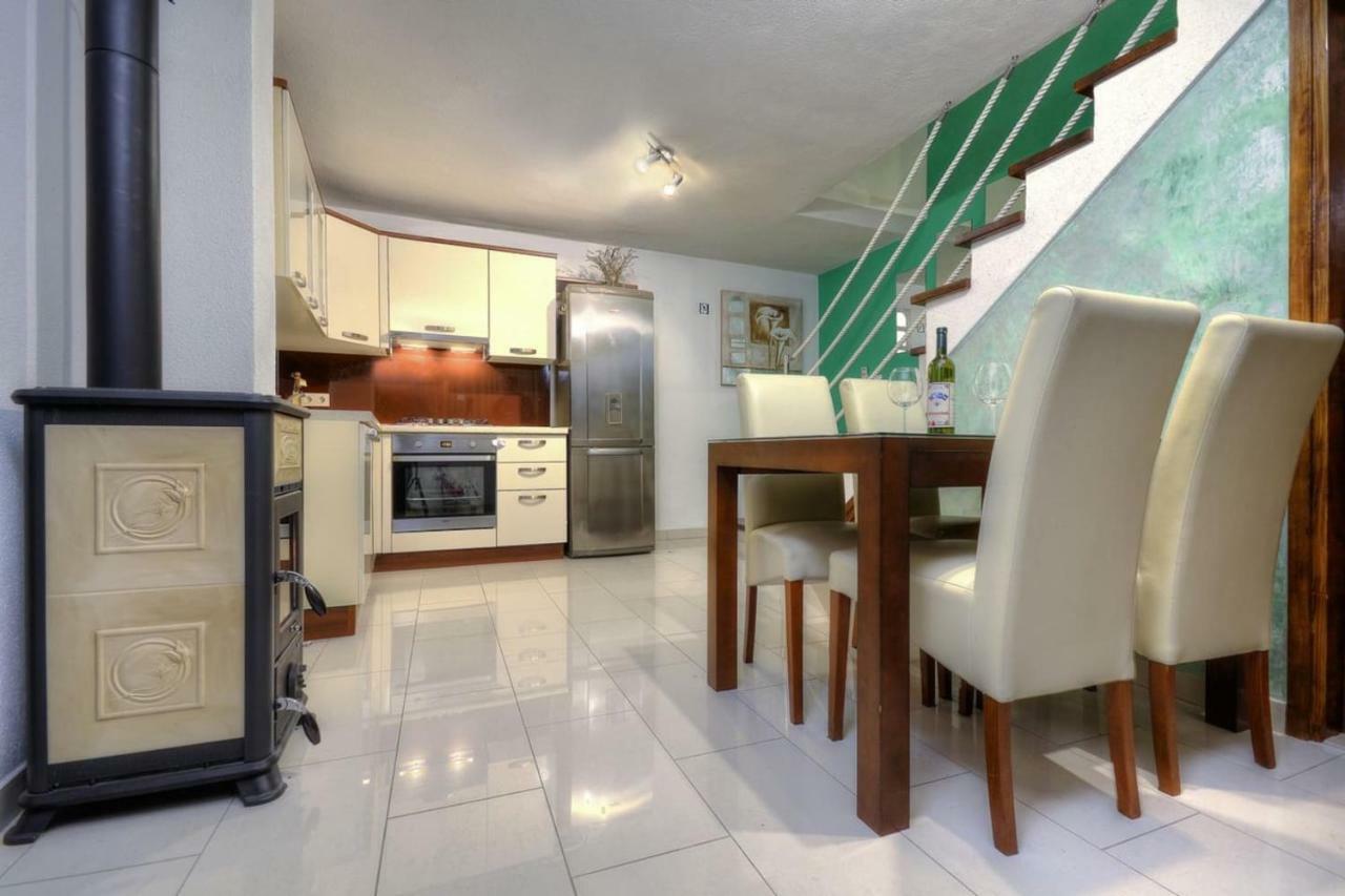 Holiday Home Marta With Heated Pool,Grill,Sea View Bast Zewnętrze zdjęcie